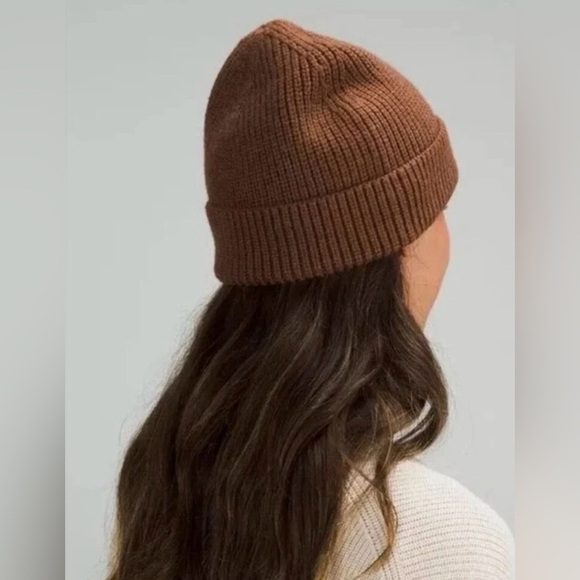 Lululemon Close Fit Wool Blend Ribbed Knit Beanie Size L / XL - Picture 7 of 9